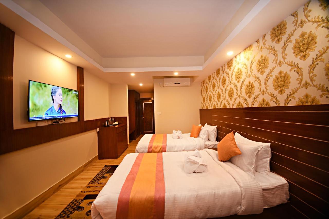 Hotel Simal Катманду Екстер'єр фото