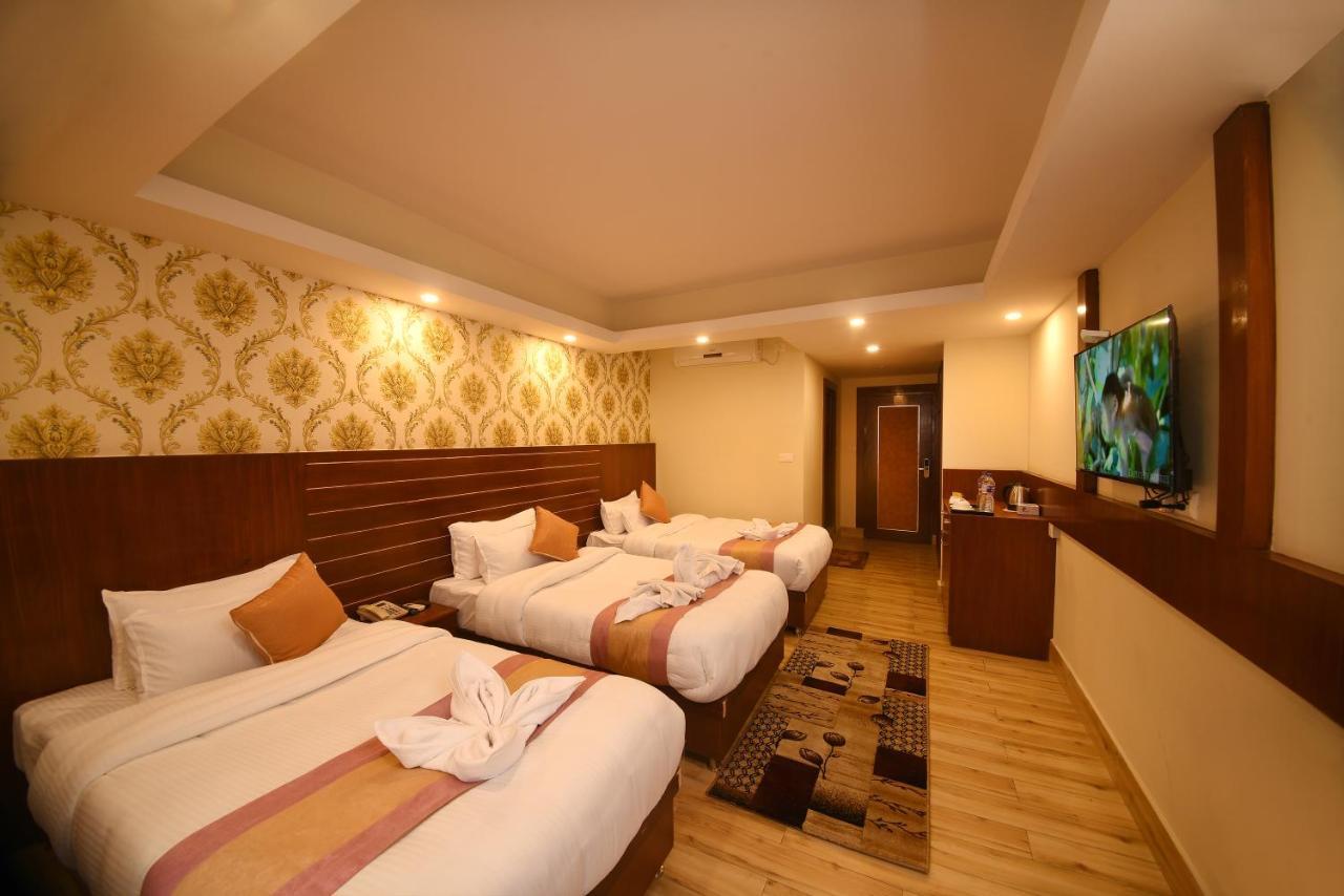 Hotel Simal Катманду Екстер'єр фото