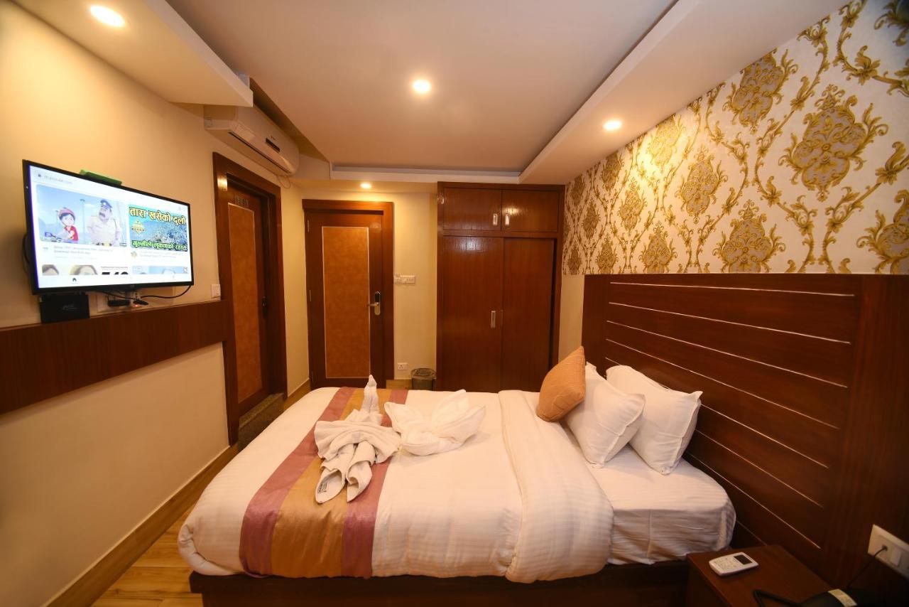 Hotel Simal Катманду Екстер'єр фото
