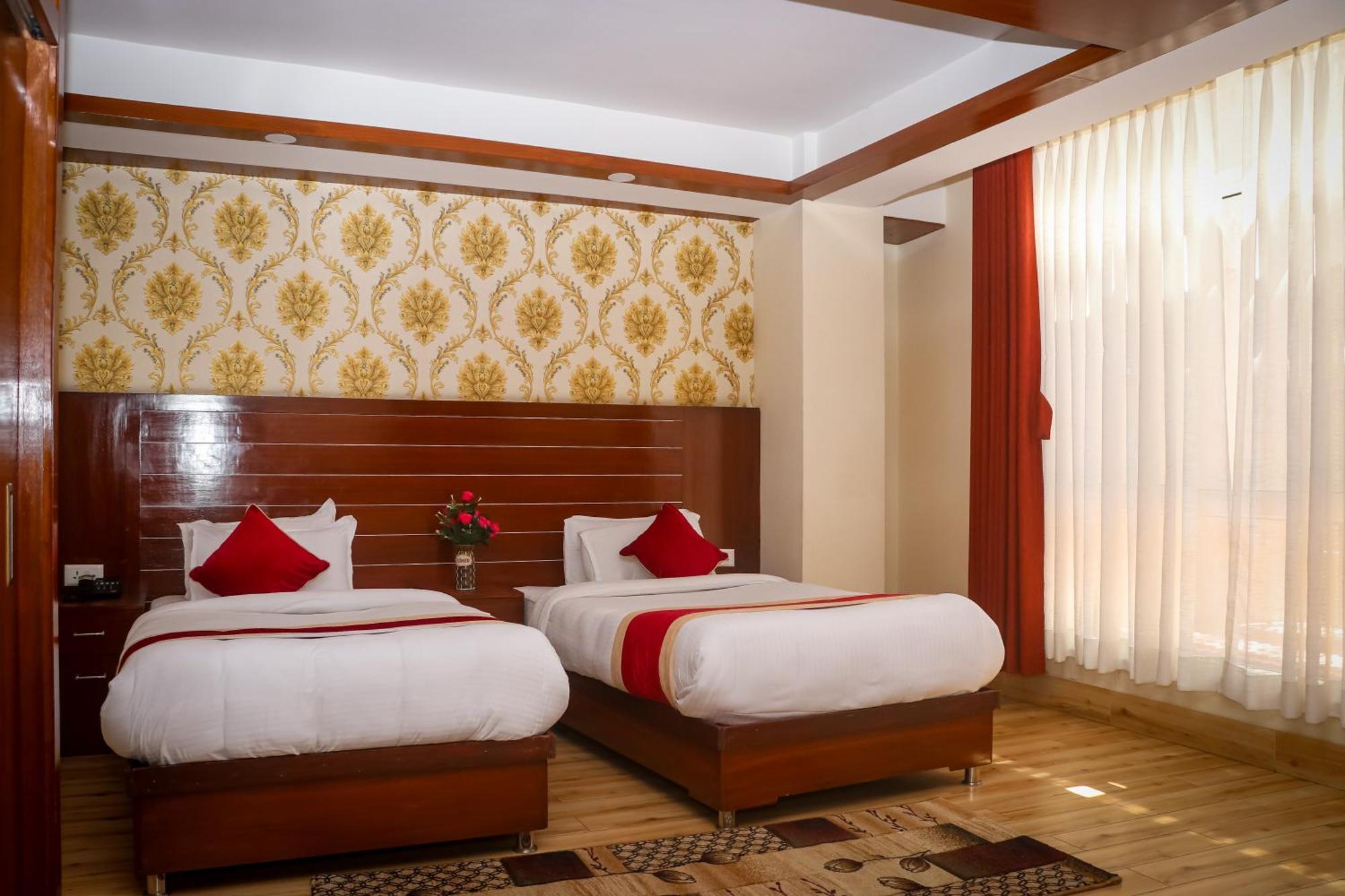 Hotel Simal Катманду Екстер'єр фото